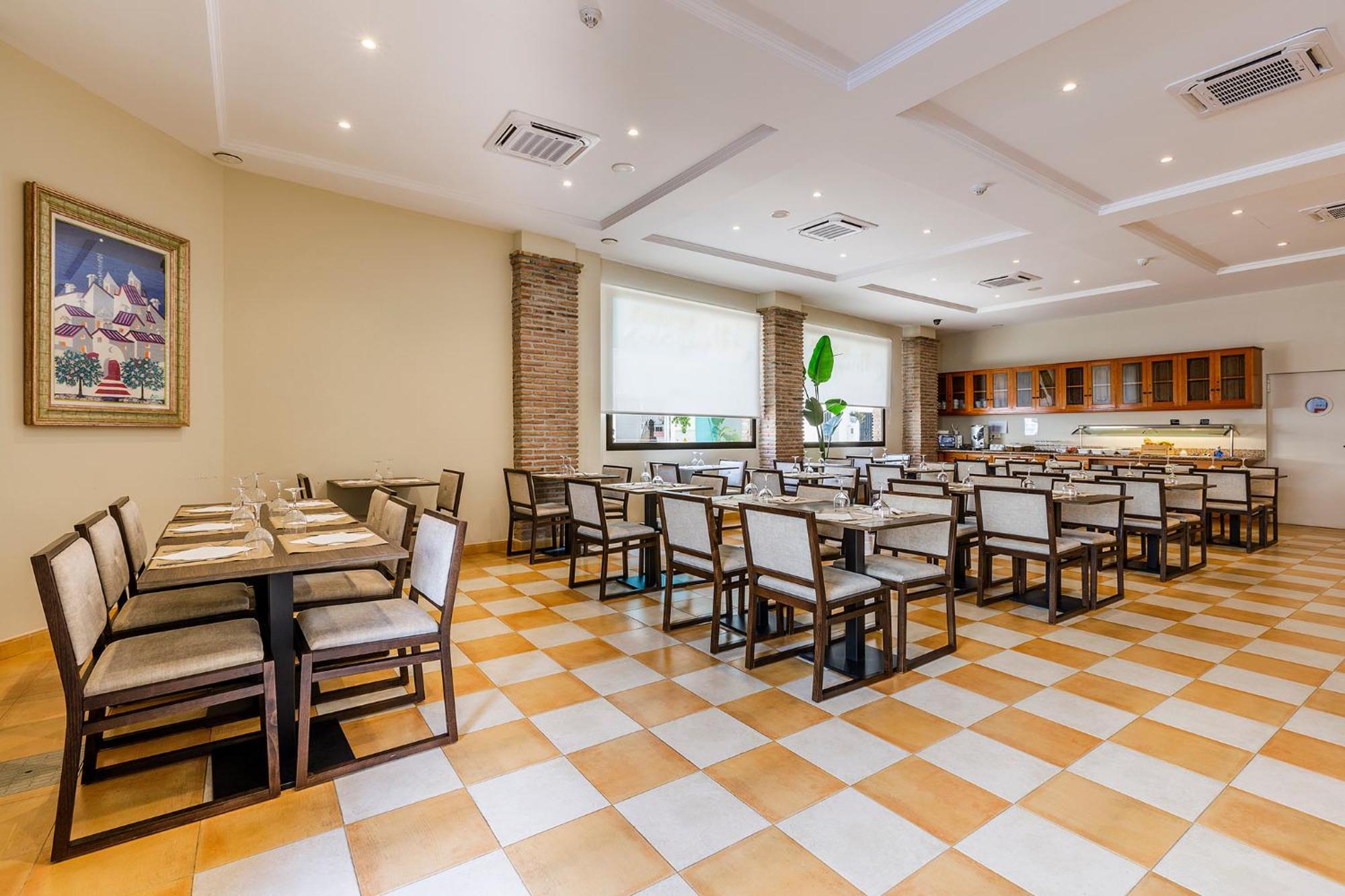 Almijara - Mares Hotel 3*